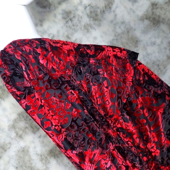 DB Established 1962 Multi-Layer Volcanic Velvet Shirt Bright Red/Black Sz L. - Picture 7 of 10